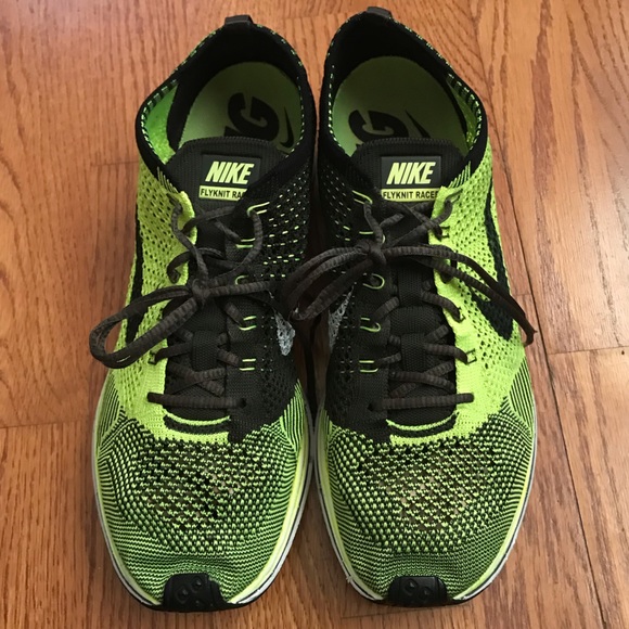 Nike Flyknit Racer Volt - Neon 2013 - Picture 8 of 10